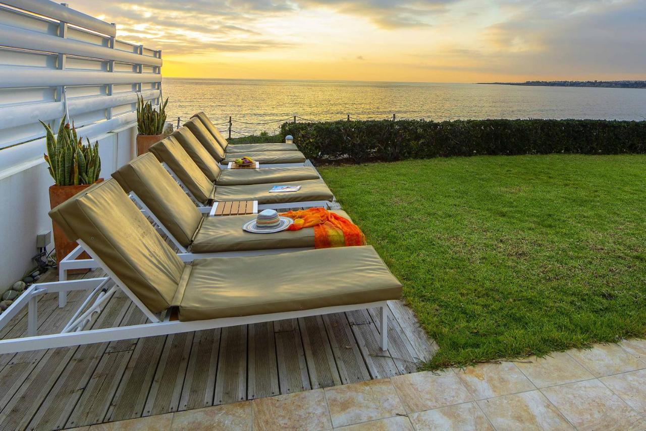 Blue Coral Beach Villas Three Exclusive Villas - Poseidon - Nautilus - Oceanos - And - Baby Coral Bungalow Coral Bay Exterior photo