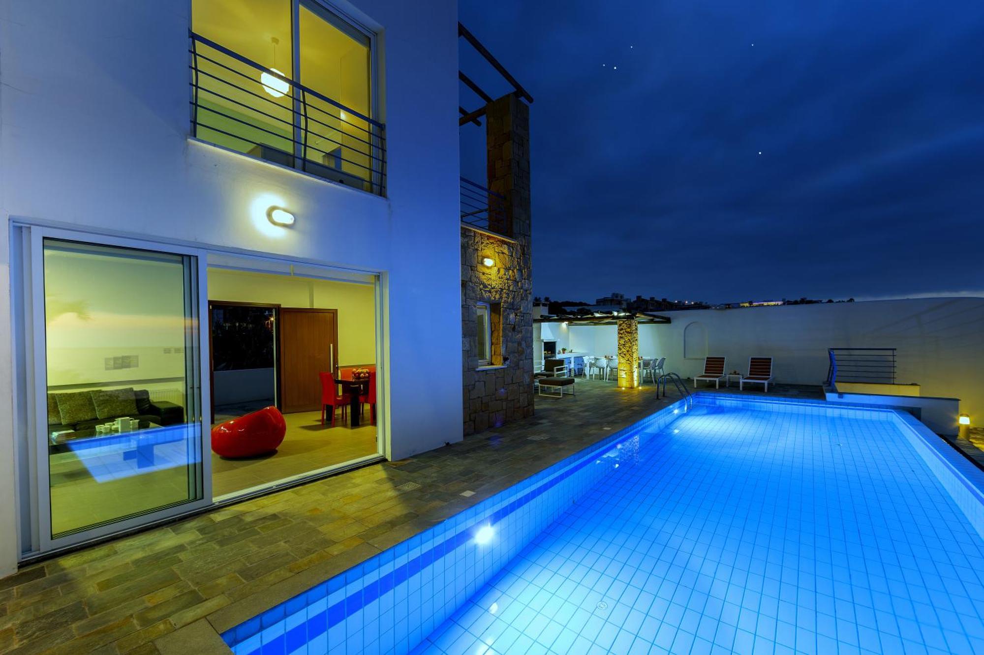 Blue Coral Beach Villas Three Exclusive Villas - Poseidon - Nautilus - Oceanos - And - Baby Coral Bungalow Coral Bay Exterior photo