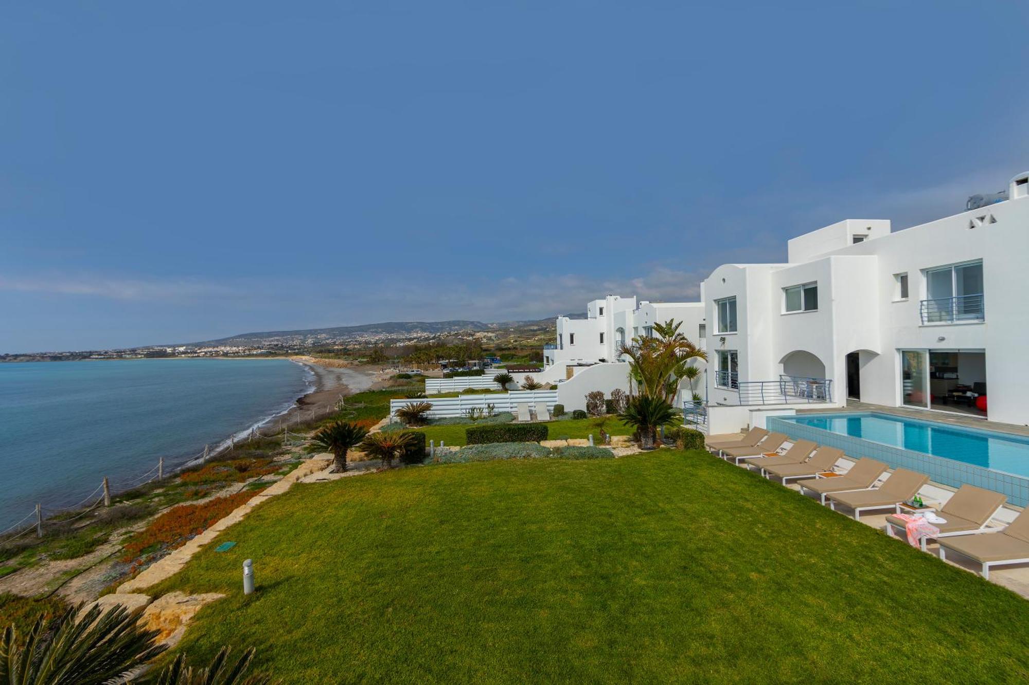 Blue Coral Beach Villas Three Exclusive Villas - Poseidon - Nautilus - Oceanos - And - Baby Coral Bungalow Coral Bay Exterior photo